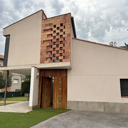 La Caseta Del Fai * Riells del Fay